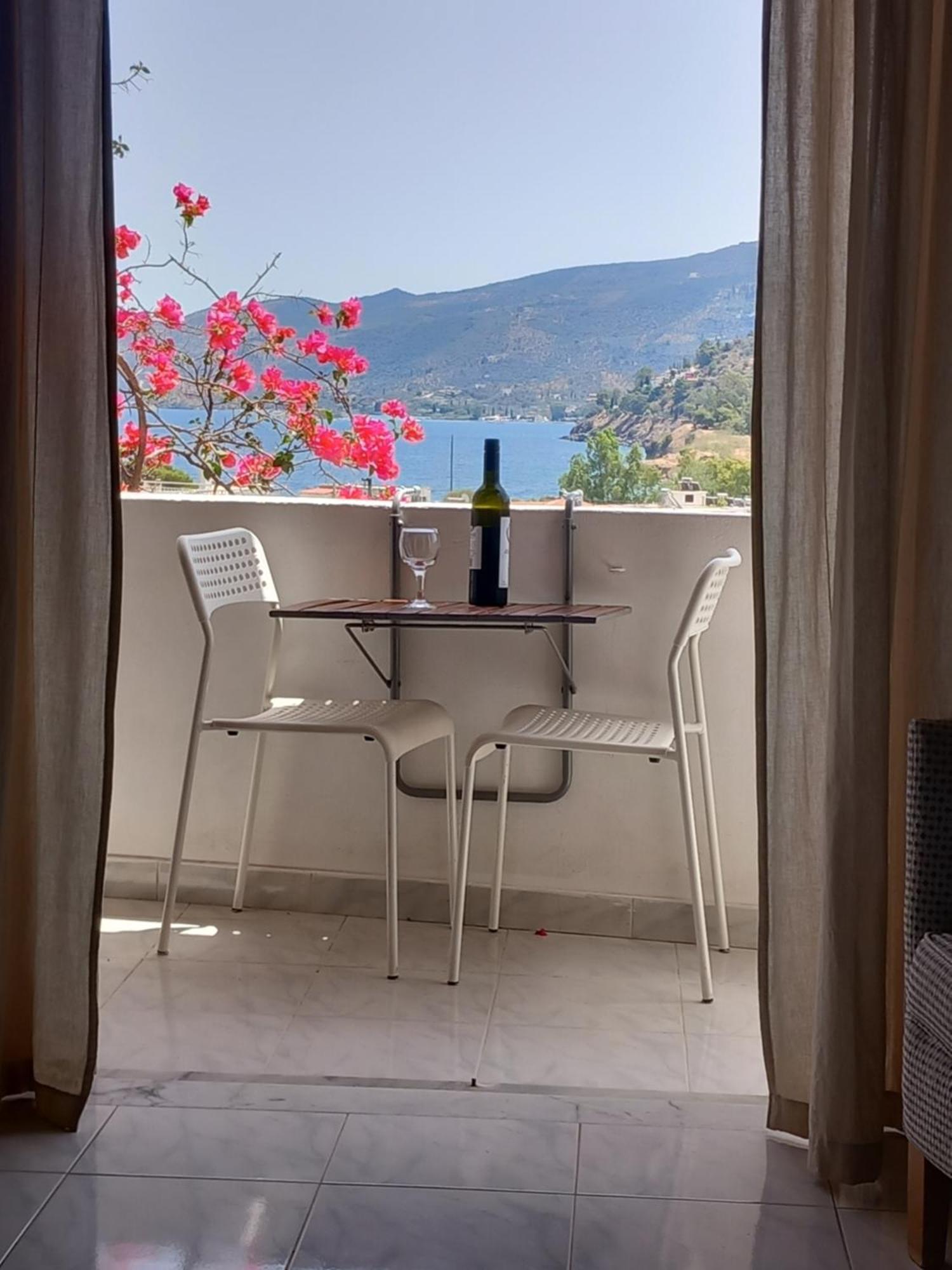 Forest & Sea Apartment Poros Town Номер фото